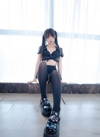 绝色神偷港版在线观看完整版_720在线手机播放
