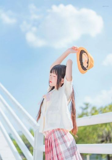 皇上捏住宫女的巨峰_1080P完整视频观看