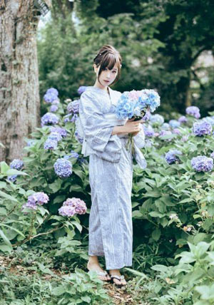 鲜花盛开的山村电视剧免费观看_国产剧迅雷电影在线